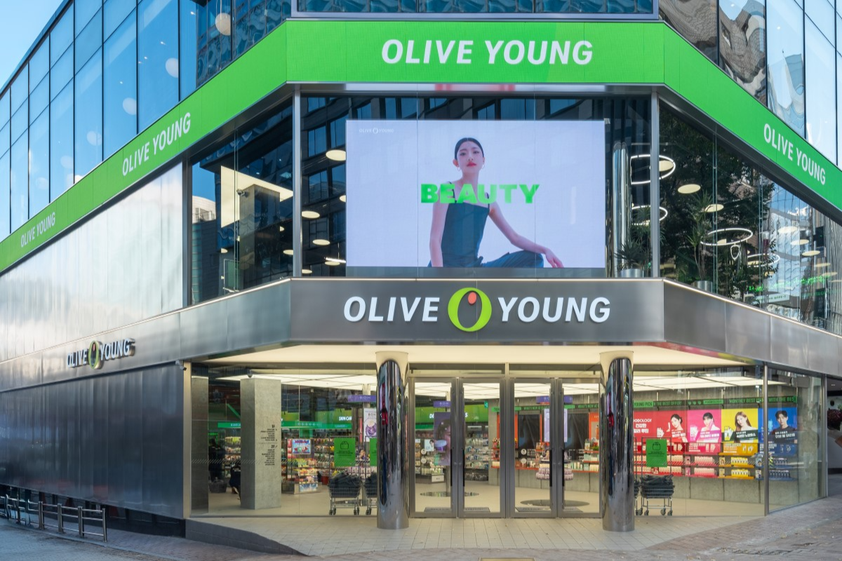 OLIVE YOUNG | priceless specials